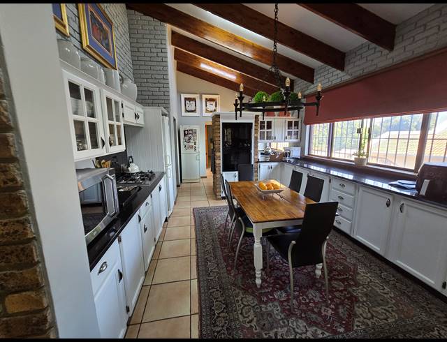 3 BEDROOM FREEHOLD FOR SALE IN GLENVISTA